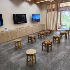 龍河洞情報館