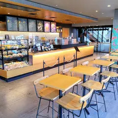 スターバックス コーヒー 新大久保駅店