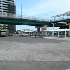 新川崎交通広場（バス）