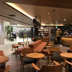 starbucks coffee TSUTAYA 相鉄ライフ三ツ境店