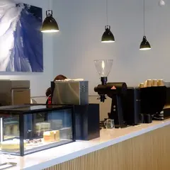 アークテリクス BETA CAFE