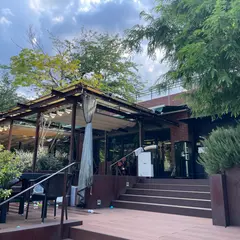 Cafe +8101 (カフェプラスエイトワンオーワン)