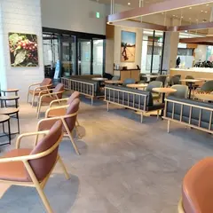 スターバックスコーヒー 越谷イオンレイクタウン kaze 2階レイクタウンゲート店