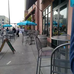 Lavelle's Bistro