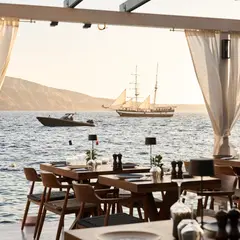 Basalt Restaurant | Ammoudi Bay Santorini