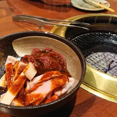 炭蔵