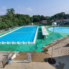 緑ケ丘プール
