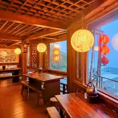 樹窟奇木楼