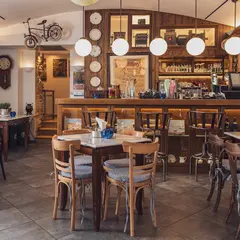 Antica Restaurant & Cafe