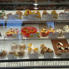 洋菓子店とろわ