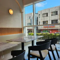 Cafe Cinnamon