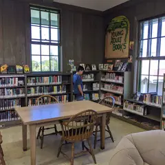 Honokaʻa Public Library
