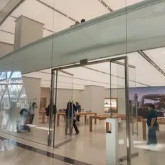 Apple Jewel Changi Airport