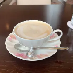 ラウンジ越