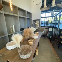 雑貨カフェGRASS カレーとガレットのお店