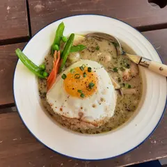 エッセンシャル