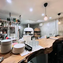 薪窯PIZZERIA Meglio（ピッツェリア・メリオ）