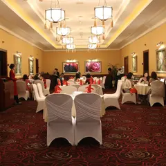 May Mắn Restaurant