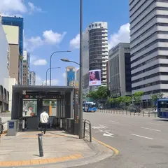 논현역 7번출구