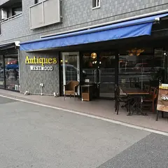 アンティーク ウエストウッド