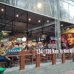 Ben Nghe Street Food