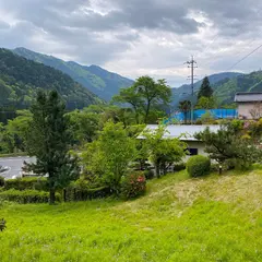 民泊カフェ 花緑里 -HANAMIDORI- そしの山荘
