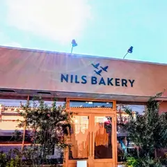 NILS BAKERY (不定休)