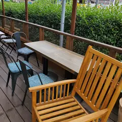 C&B