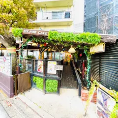 Six pine cafe