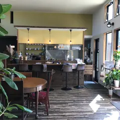nostalgic cafe bar STAND