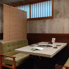 但馬牛とぼく 坐 「the」