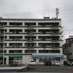 ローソン 盛岡本宮店