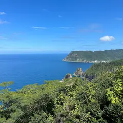 ローソク岩展望台