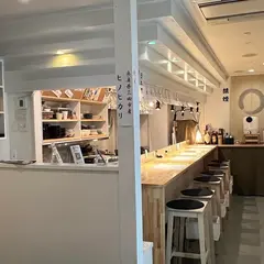 朝ごはんと日本酒７セヴン