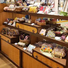 AYANOKOJI 渋谷ヒカリエShinQs店