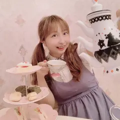 紅茶の国のアリス お茶会ルーム (謎のお茶会からの脱出)