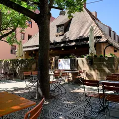 Bratwursthäusle bei St. Sebald