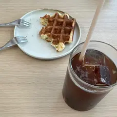 Human Made Seoul Cafe by Blue Bottle Coffee