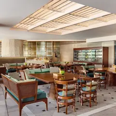 MoMo Café