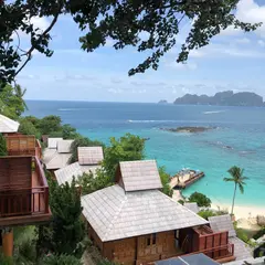 Phi Phi Long Beach Resort & Villa