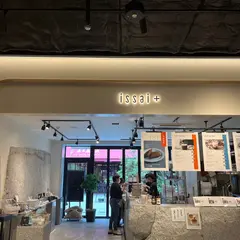 石挽カカオ issai+