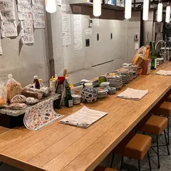 煮込みとパン はにかみや