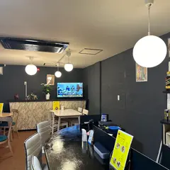 ROYAL HUB