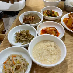 コンマウル食堂