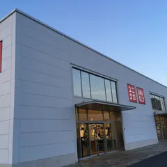 ユニクロ 長浜風の街店