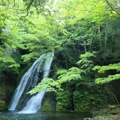 峨瓏の滝