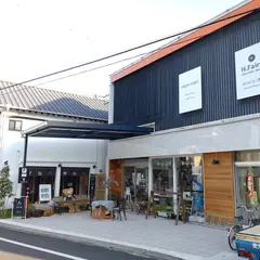 井原デニムスクエアガーデン