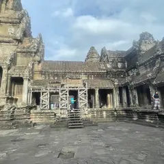 ការិយាល័យអង្គរវត្តសំបុត្រ