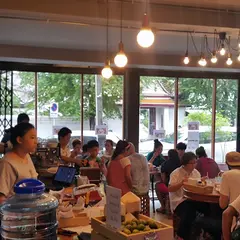 Baan ThaTien Cafe