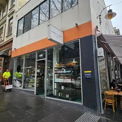 Corner & Bench